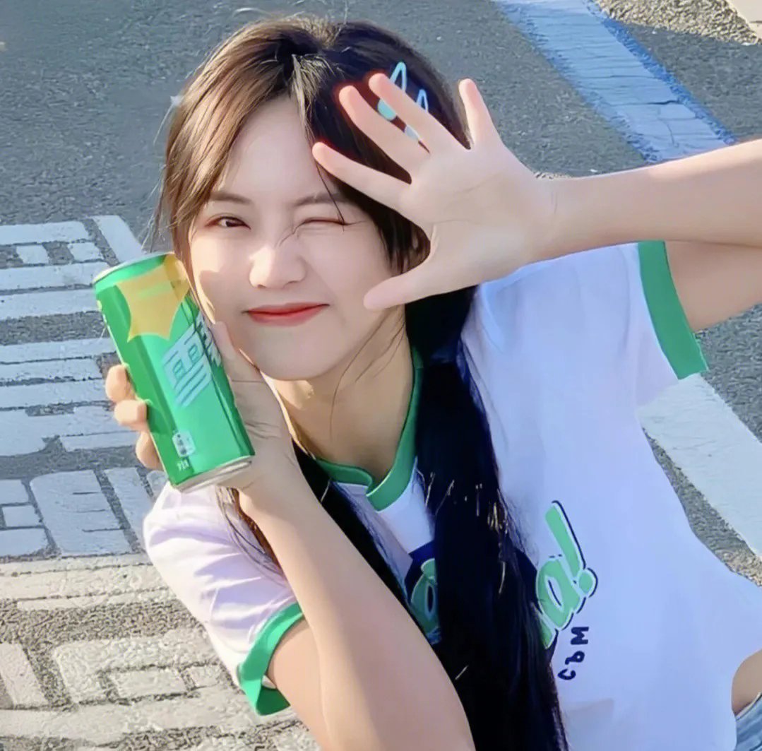 害羞机关枪少女